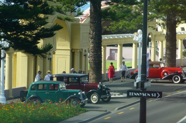 Vintage Cars in front of the Shell Theatre Napier