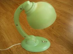 Bakelite lamp in green