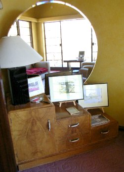 art deco dressing table