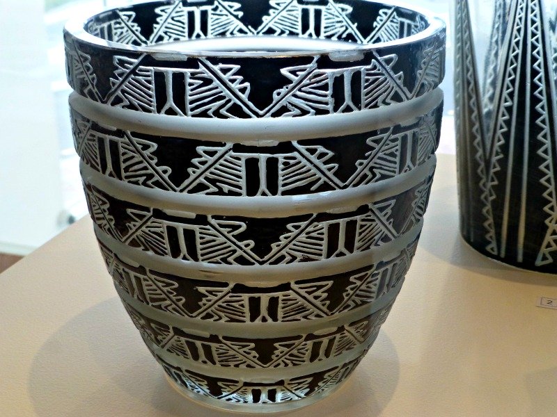 Lalique vase with black geometric pattern
